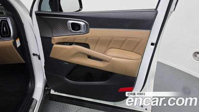 Kia Sorento 2024 — Photo 8/30