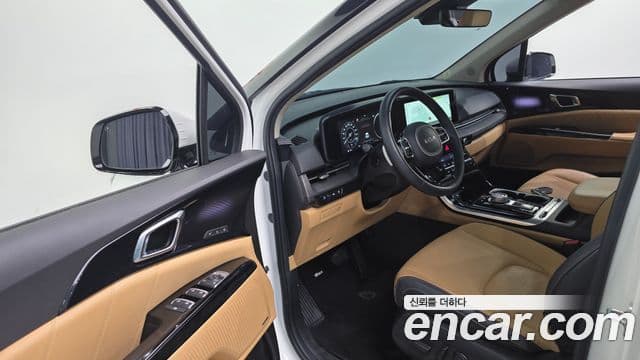 Kia Carnival 2023 — Фото 12/20