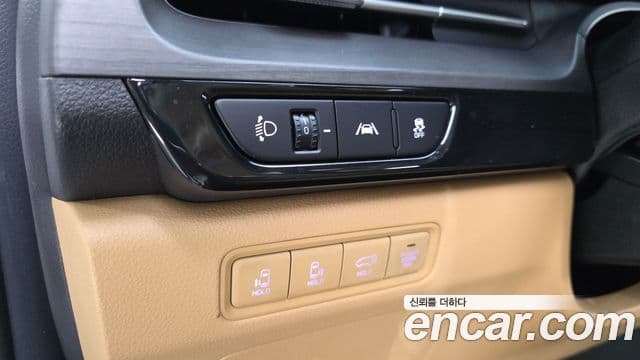 Kia Carnival 2023 — Фото 14/20
