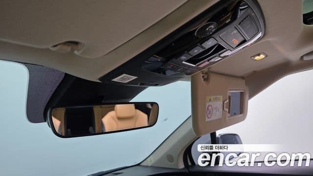 Kia Carnival 2023 — Фото 19/20
