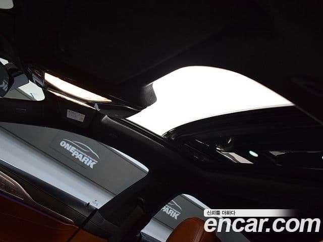 BMW 8 Series 2023 — Фото 15/20