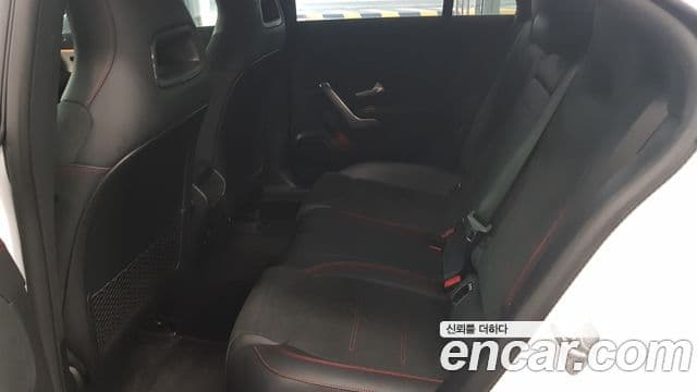 Mercedes-Benz CLA-Class 2022 — Photo 10/17