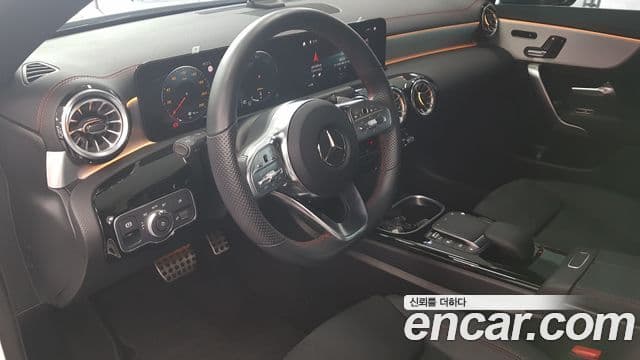 Mercedes-Benz CLA-Class 2022 — Photo 7/17