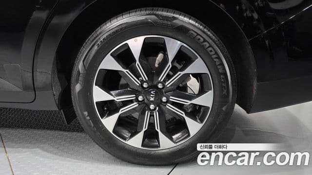 Kia Carnival 2020 — ფოტო 30/31