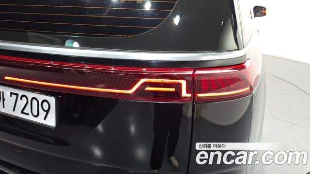 Kia Carnival 2020 — ფოტო 14/31