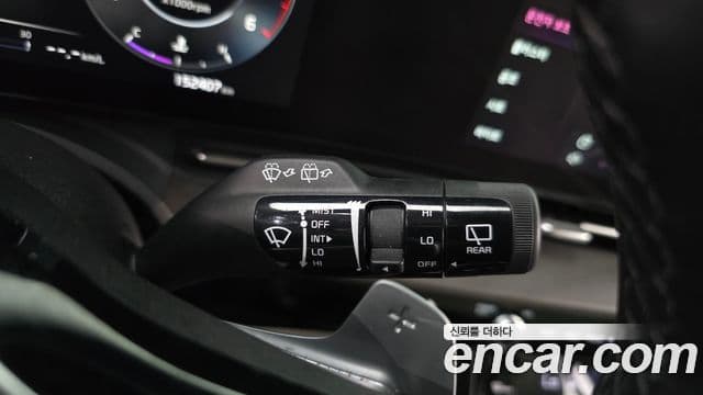 Kia Carnival 2020 — ფოტო 15/31