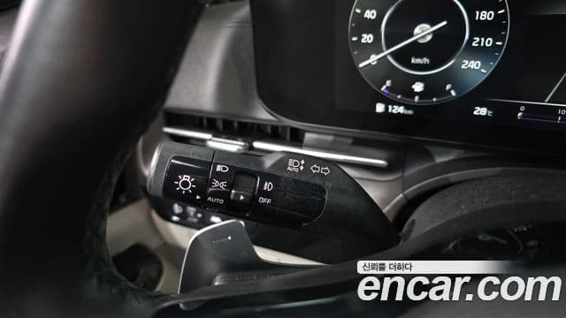 Kia Carnival 2020 — ფოტო 1/31