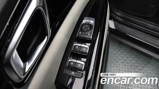 Kia Carnival 2020 — ფოტო 19/31