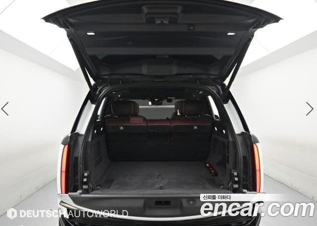 Land Rover Range Rover 2023 — Photo 7/20