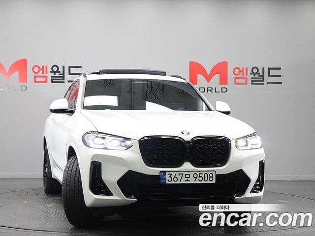 BMW X4 2023 — Photo 8/20