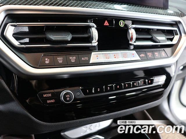 BMW X4 2023 — Photo 18/20