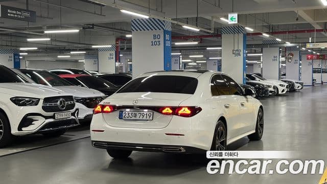 Mercedes-Benz E-Class 2025 — Фото 1/20