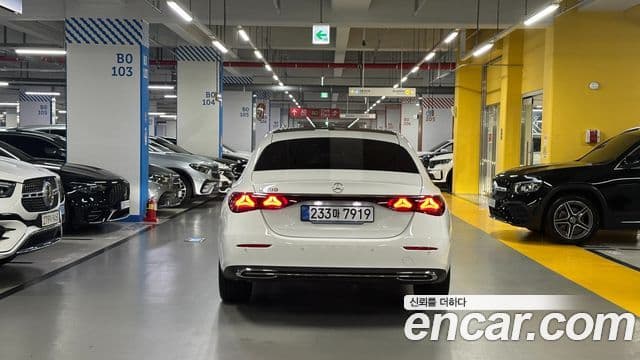 Mercedes-Benz E-Class 2025 — Фото 3/20