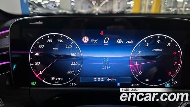 Mercedes-Benz E-Class 2025 — Фото 7/20