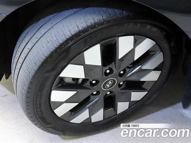 Hyundai Staria 2022 — Фото 20/20