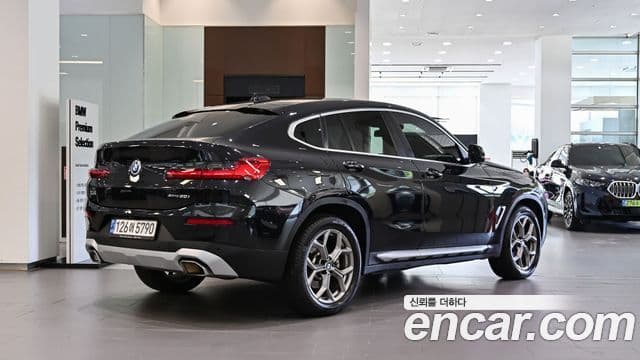 BMW X4 2022 — ფოტო 1/20