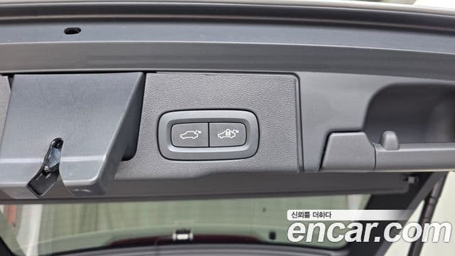 Volvo XC60 2024 — Photo 36/36