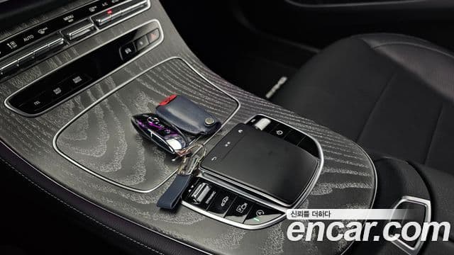 Mercedes-Benz E-Class 2022 — Фото 20/20