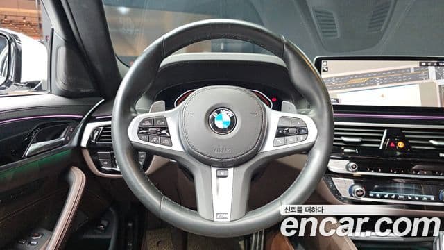 BMW 5 Series 2023 — Фото 13/20