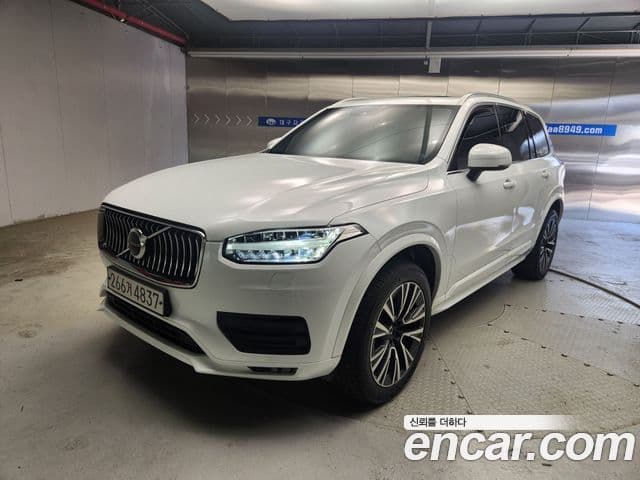 Volvo XC90 2019 — Photo 2/20