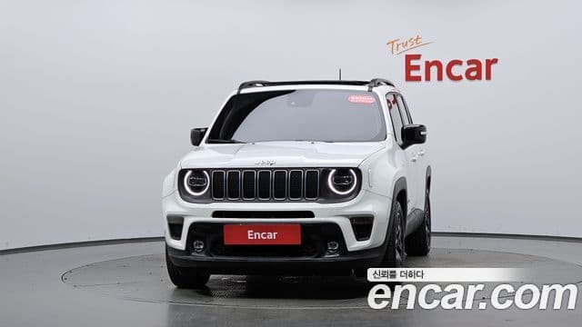 Jeep Renegade 2023 — Фото 3/20