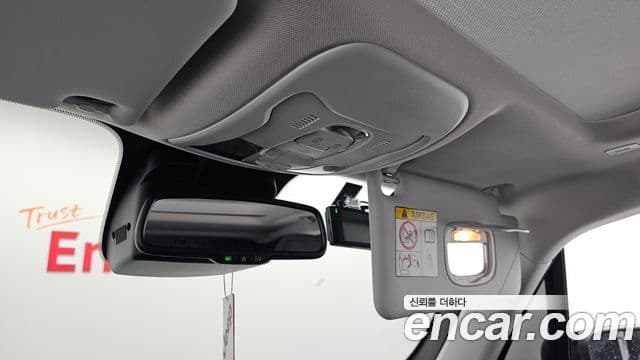 Jeep Renegade 2023 — Фото 19/20