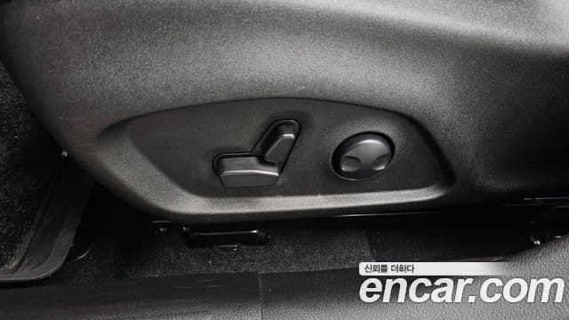 Jeep Renegade 2023 — Şəkil 7/31