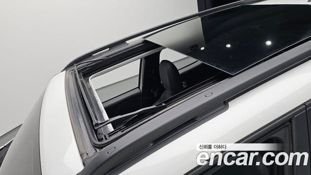 Jeep Renegade 2023 — Şəkil 24/31
