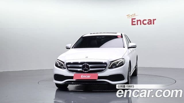 Mercedes-Benz E-Class 2020 — Фото 3/20