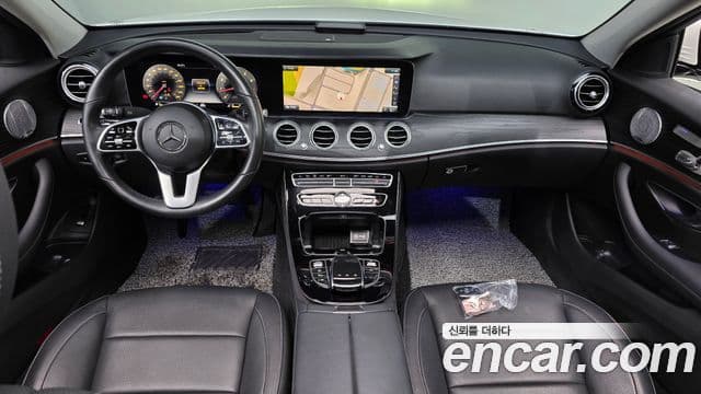 Mercedes-Benz E-Class 2020 — Фото 7/20