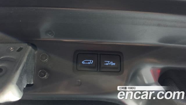 Hyundai Staria 2025 — Photo 15/20