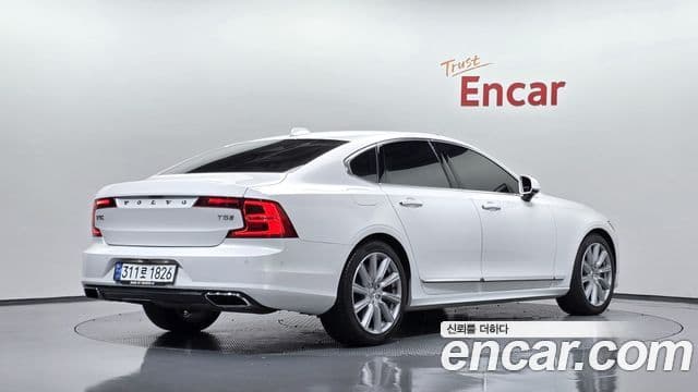 Volvo S90 2019 — Фото 2/20