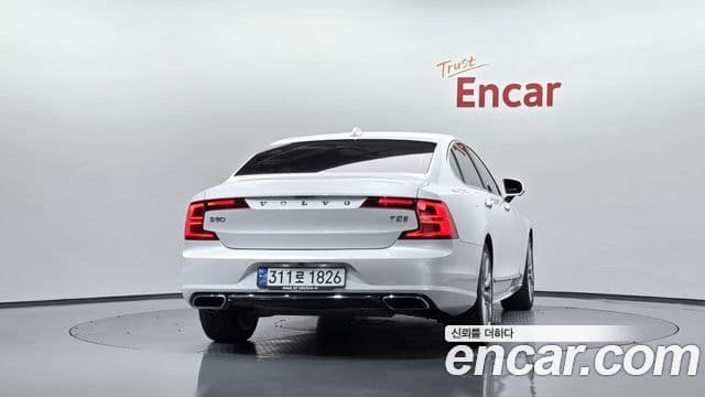 Volvo S90 2019 — Фото 4/20