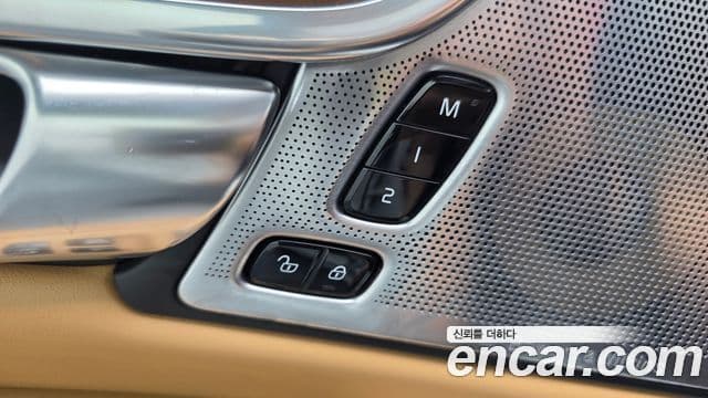 Volvo S90 2019 — Şəkil 20/39