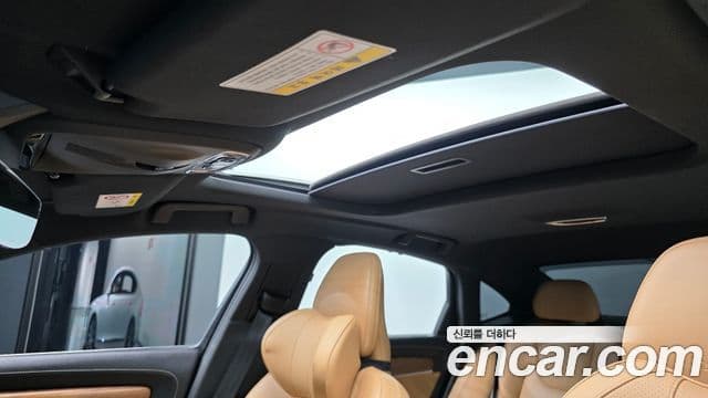 Volvo S90 2019 — Şəkil 16/39