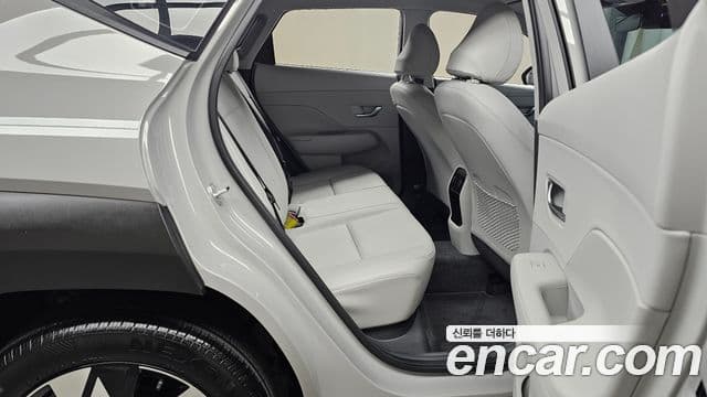 Hyundai Kona Hybrid 2024 — Photo 8/31