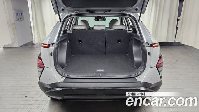 Hyundai Kona Hybrid 2024 — Photo 27/31