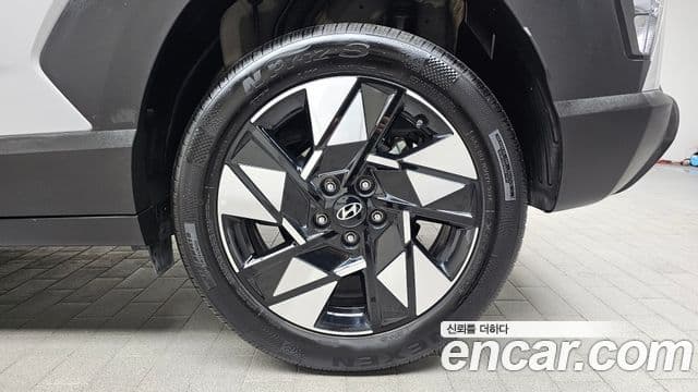 Hyundai Kona Hybrid 2024 — Photo 7/31