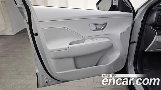 Hyundai Kona Hybrid 2024 — Photo 20/31