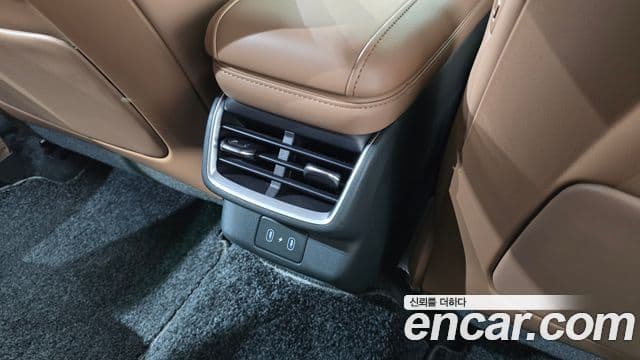 Hyundai Grandeur Hybrid 2023 — Şəkil 11/32