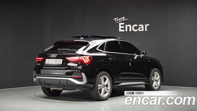 Audi Q3 2022 — Фото 2/20