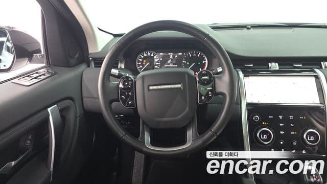 Land Rover Discovery Sport 2020 — Фото 13/20