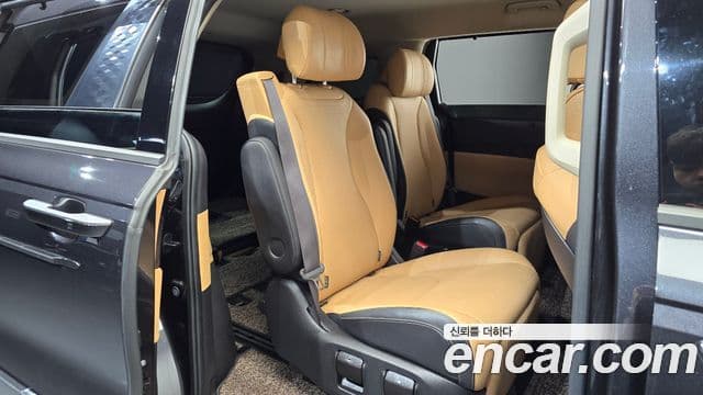 Kia Carnival 2021 — Фото 11/20