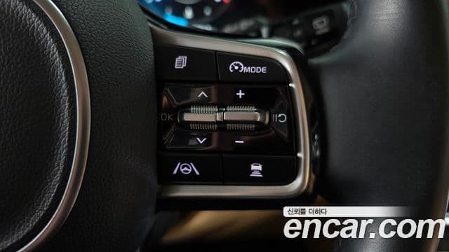 Kia Carnival 2021 — Фото 17/20