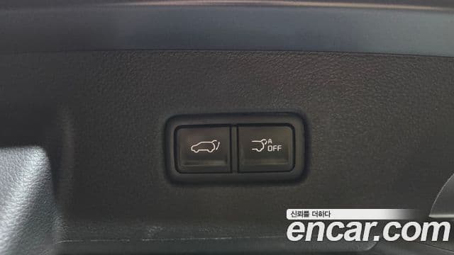 Kia Carnival 2021 — Фото 18/20