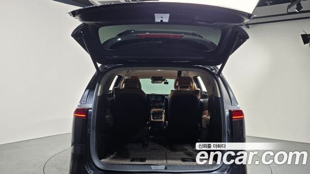 Kia Carnival 2021 — Фото 20/20