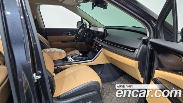 Kia Carnival 2021 — Şəkil 8/34