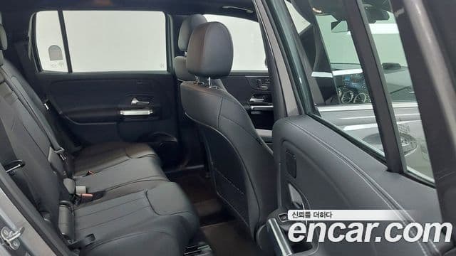 Mercedes-Benz EQB 2025 — ფოტო 13/18