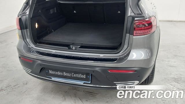 Mercedes-Benz EQB 2025 — ფოტო 5/18
