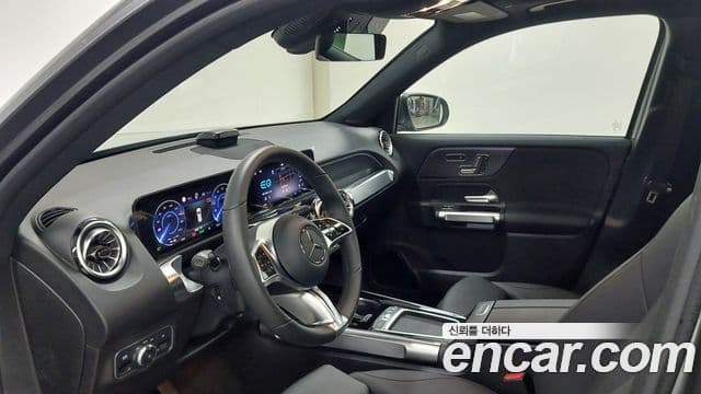 Mercedes-Benz EQB 2025 — ფოტო 10/18